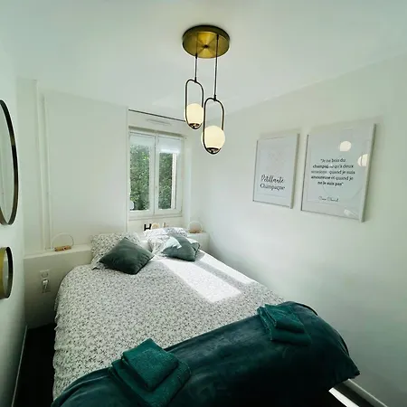 Cosybulles Centre-ville Tramway 公寓